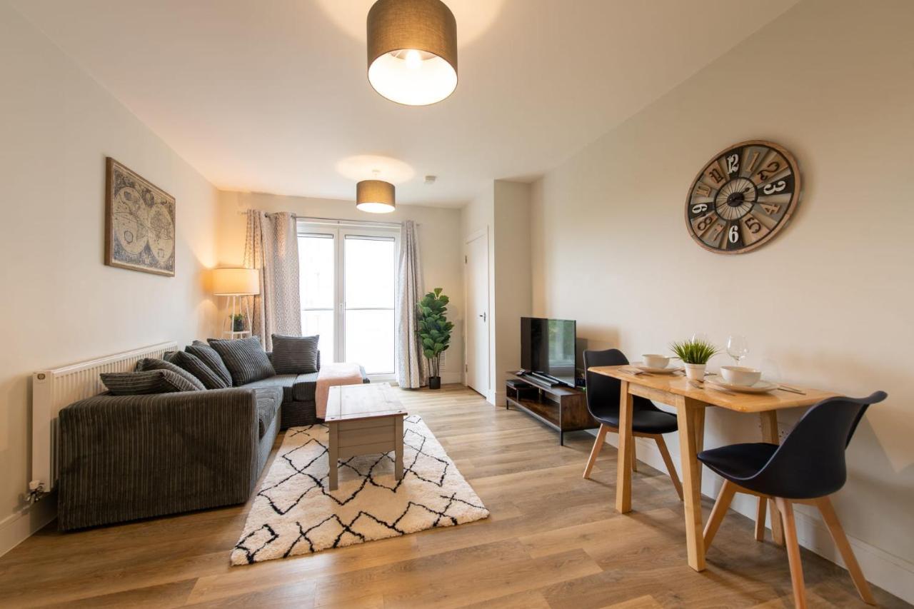 Fantastic 1 Bed Apartment In Crawley Ngoại thất bức ảnh